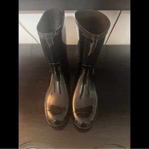 Ugg Black Glossy Rain Boots